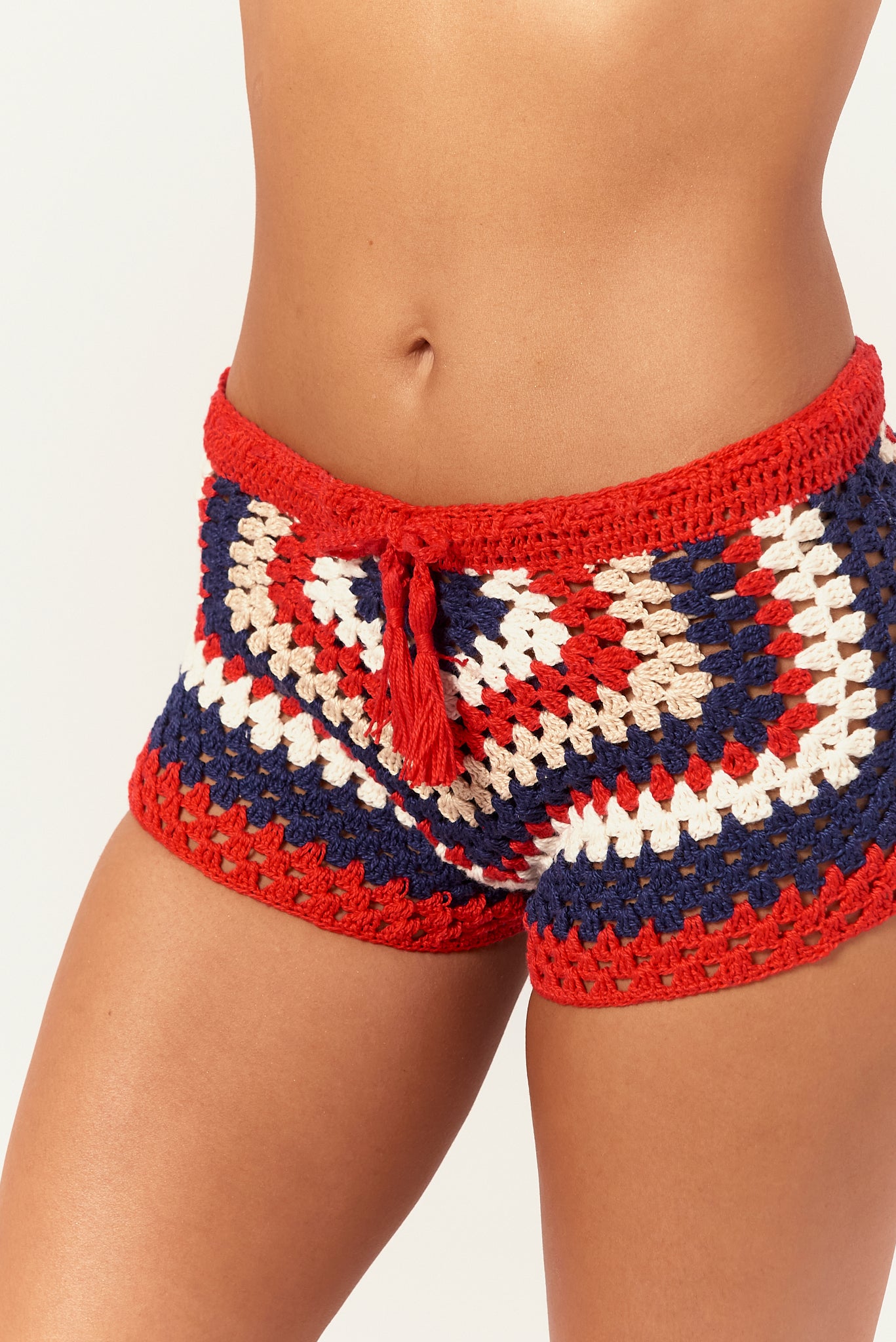 IPANEMA CROCHET SHORTS RED